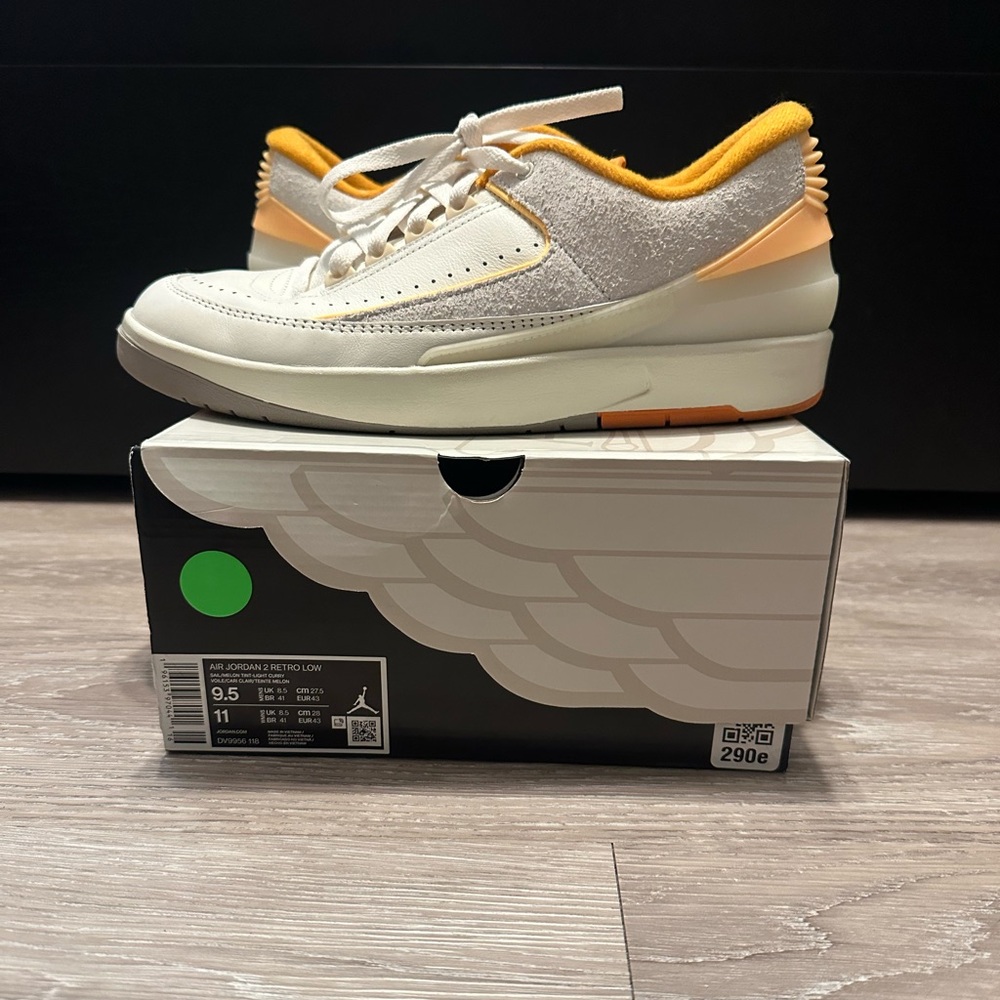 Air Jordan 2 Low - Melon Tint - Size 9.5